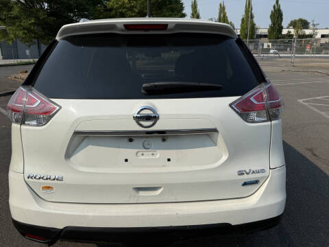 2015 Nissan Rogue SV