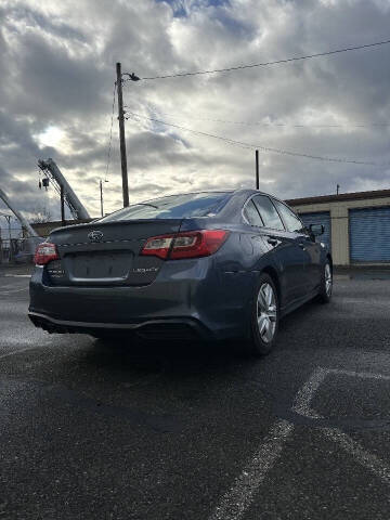 2018 Subaru Legacy 2.5i