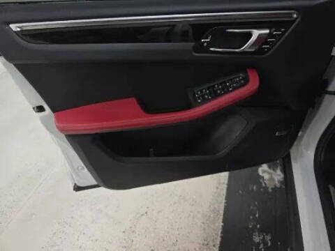 2021 Porsche Macan S