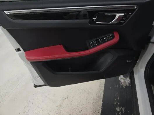 2021 Porsche Macan S