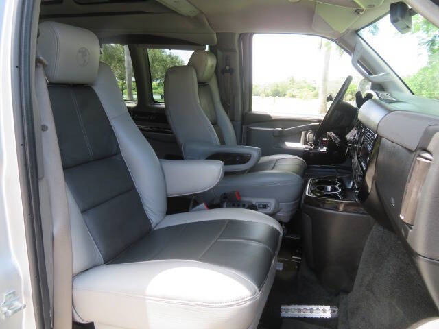 2019 GMC Savana 2500