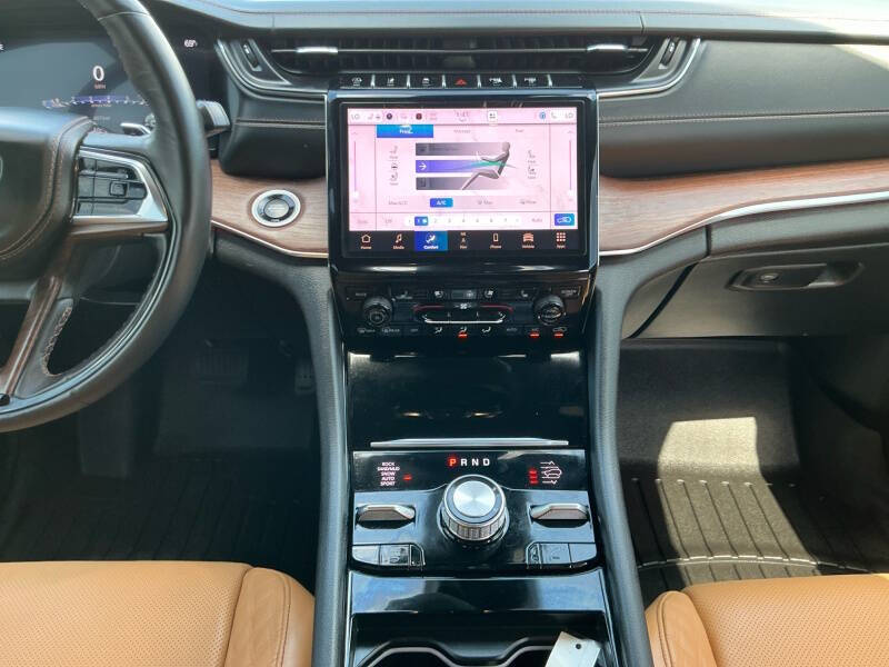 2024 Jeep Grand Cherokee Summit