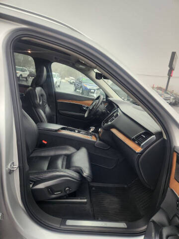 2019 Volvo XC90 T6 Inscription