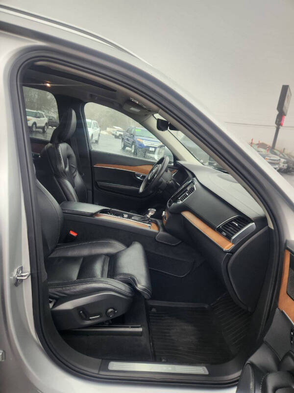 2019 Volvo XC90 T6 Inscription