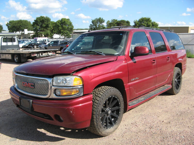 2004 GMC Yukon XL for sale at Jim & Ron's Auto Sales in Sioux Falls SD