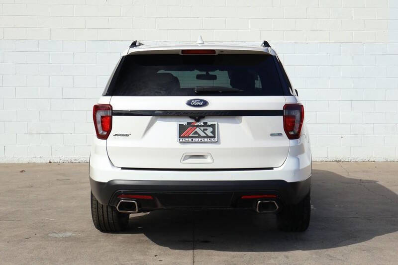 2017 Ford Explorer Sport