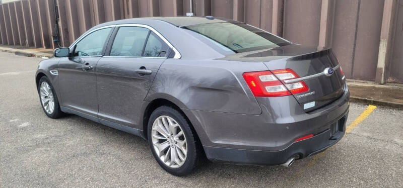 2015 Ford Taurus Limited