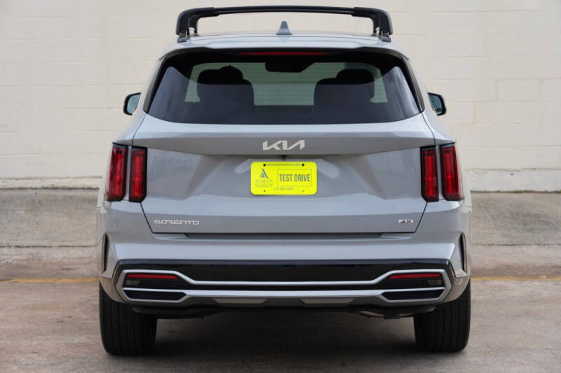 2023 Kia Sorento SX