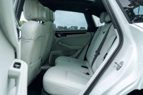 2025 Porsche Macan S