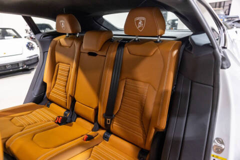 2025 Lamborghini Urus SE