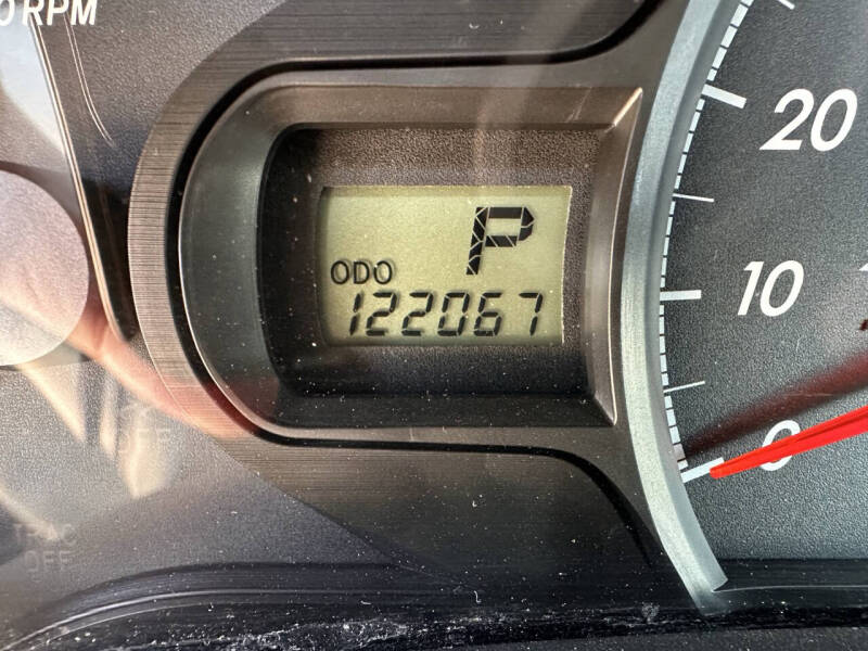 2013 Toyota Sienna LE 8-Passenger