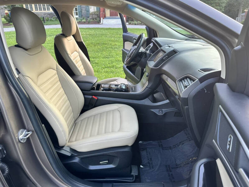 2019 Ford Edge SEL