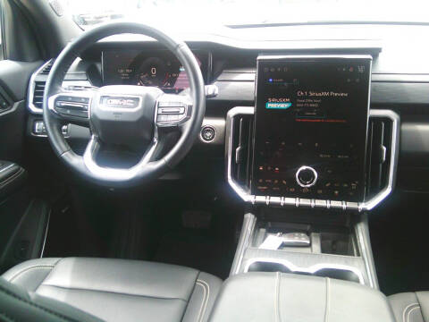 2024 GMC Acadia Elevation