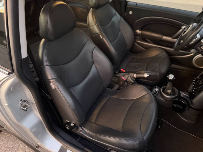 2004 MINI Cooper S