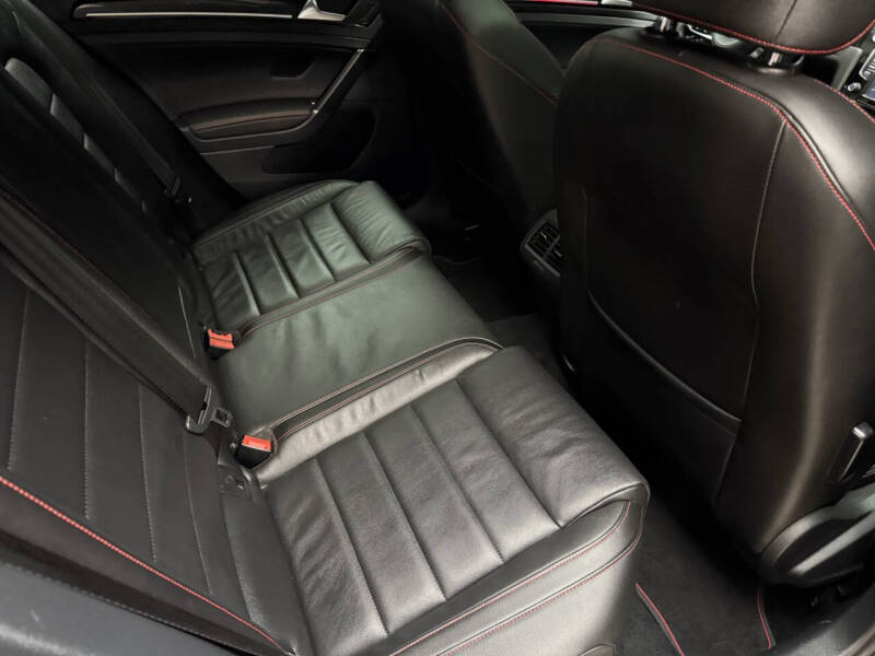 2017 Volkswagen Golf GTI Autobahn