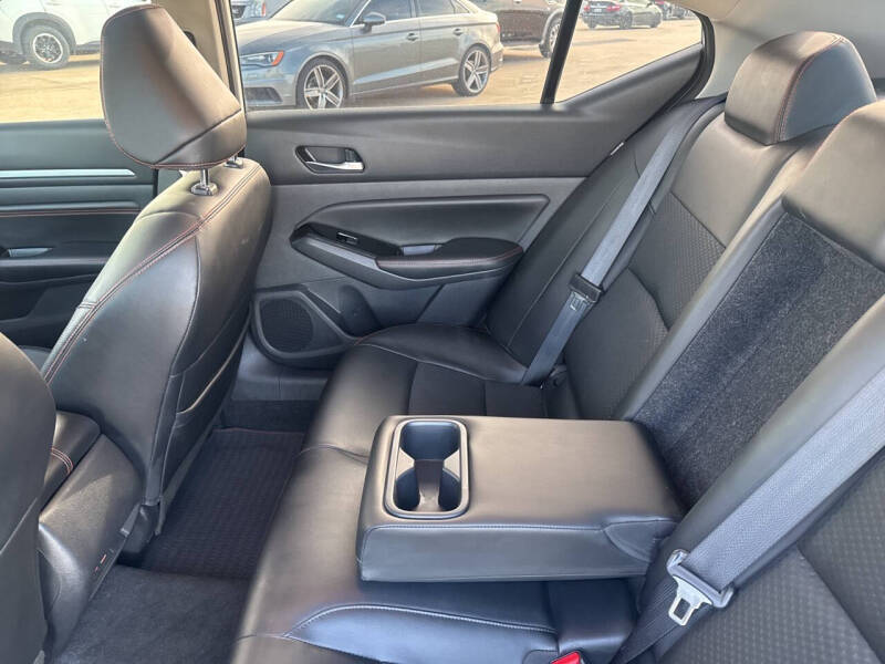 2023 Nissan Altima 2.5 SR