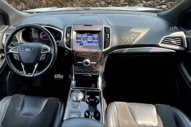 2019 Ford Edge ST