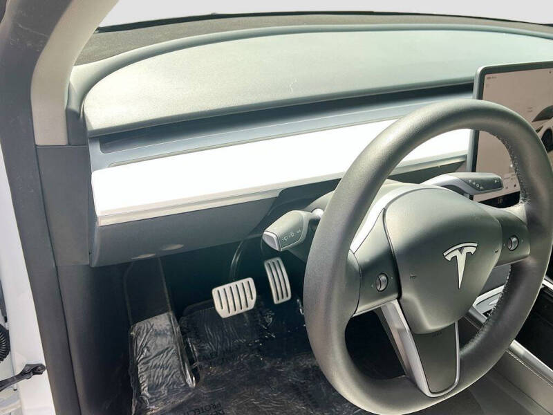 2024 Tesla Model Y Performance
