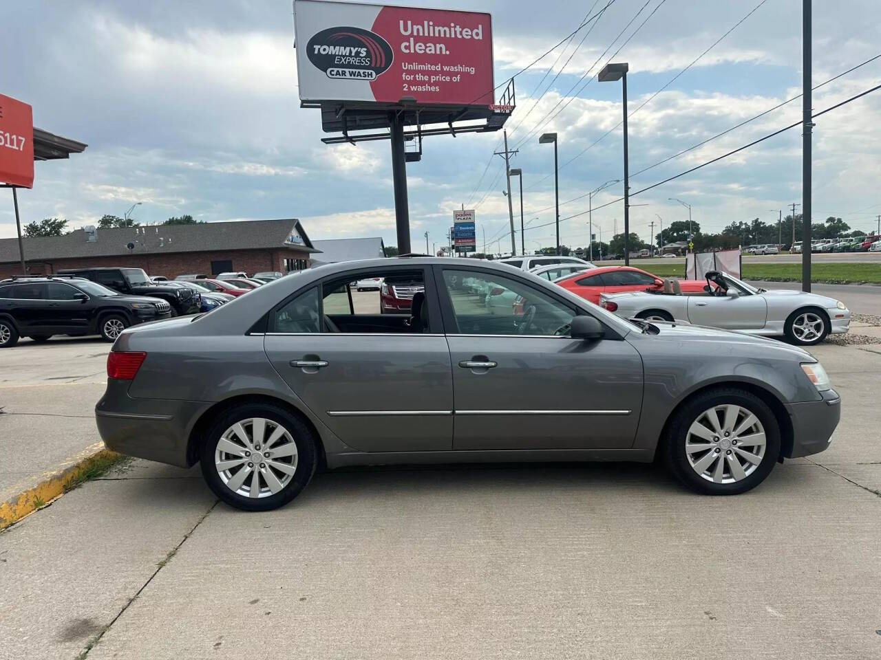 2009 Hyundai SONATA for sale at Nebraska Motors LLC in Fremont, NE