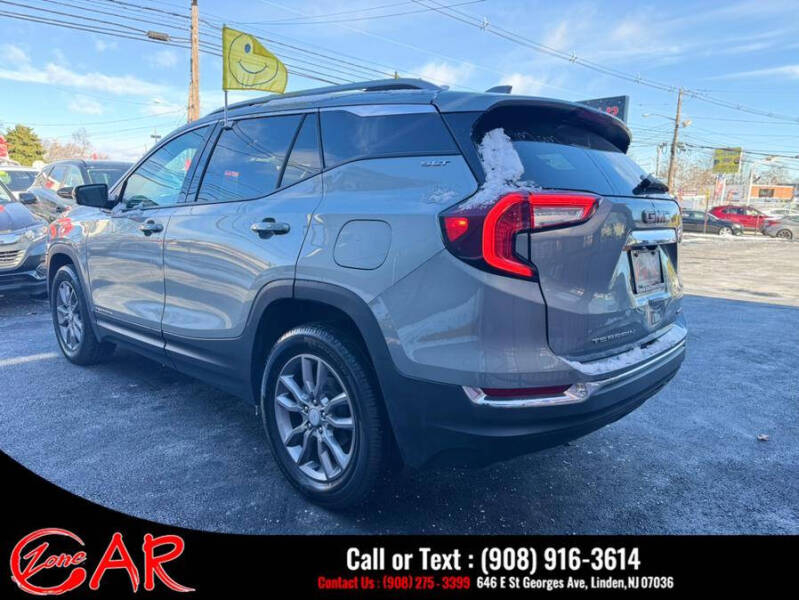 2024 GMC Terrain SLT