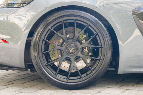 2024 Porsche 718 Cayman GT4 RS