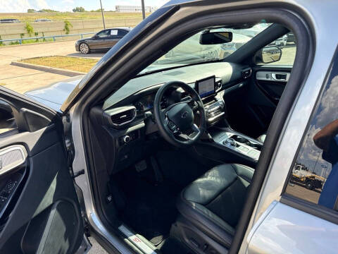 2023 Ford Explorer ST-Line