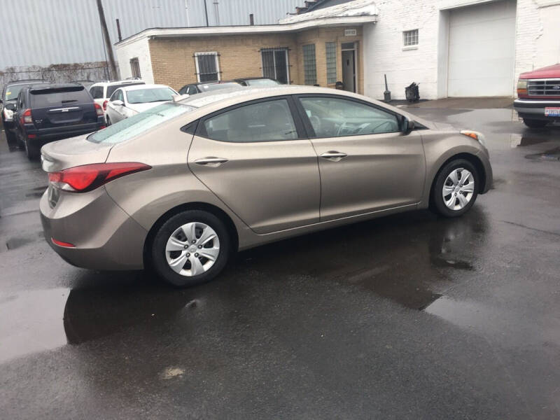 2016 Hyundai Elantra SE photo 20