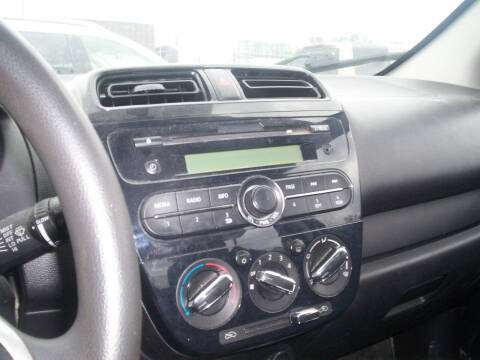 2017 Mitsubishi Mirage ES