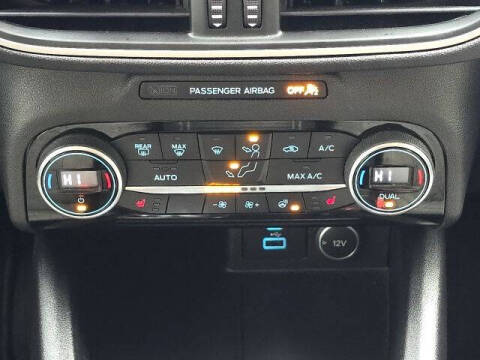 2021 Ford Escape Hybrid SE