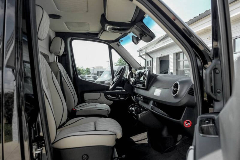 2024 Mercedes-Benz Sprinter 3500XD