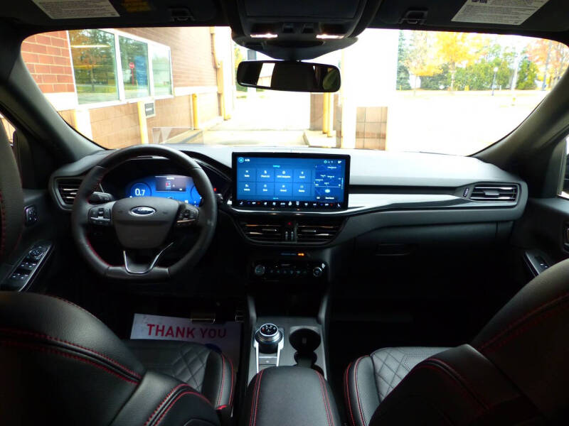 2024 Ford Escape ST-Line Elite