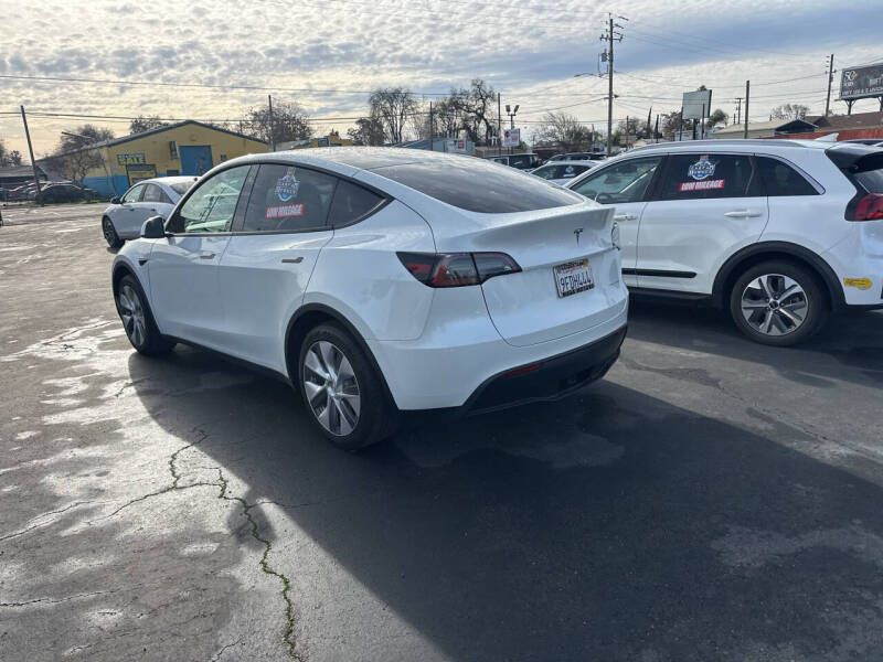 2023 Tesla Model Y Long Range