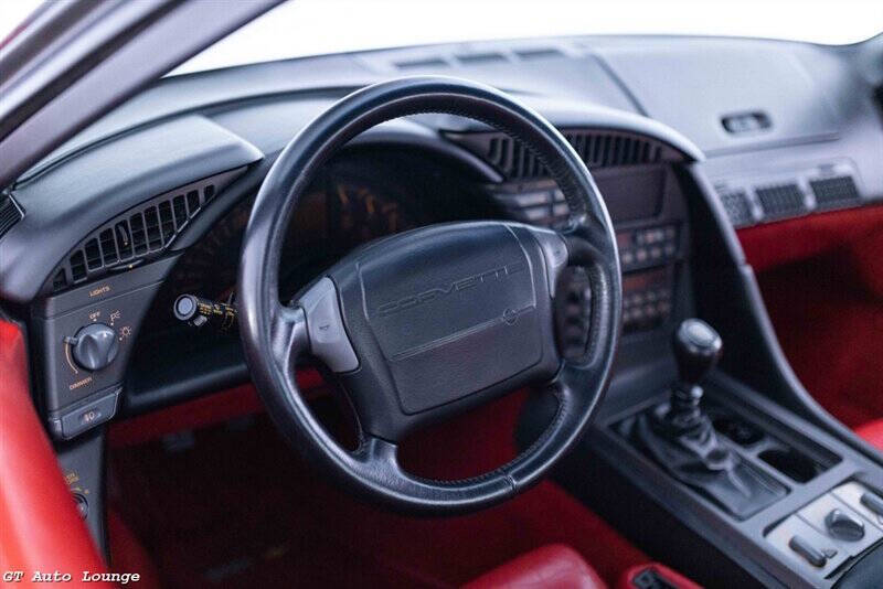 1990 Chevrolet Corvette 37