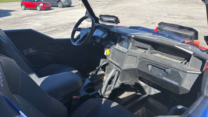 2022 Polaris GENERAL