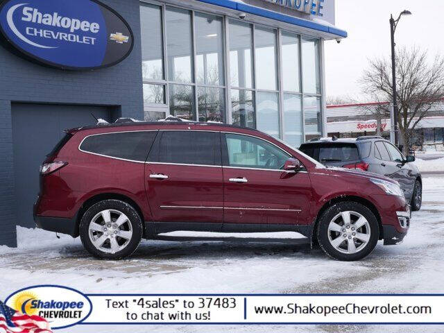 Used 2017 Chevrolet Traverse Premier with VIN 1GNKVJKD3HJ225526 for sale in Shakopee, Minnesota