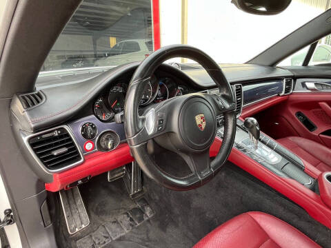2014 Porsche Panamera 4