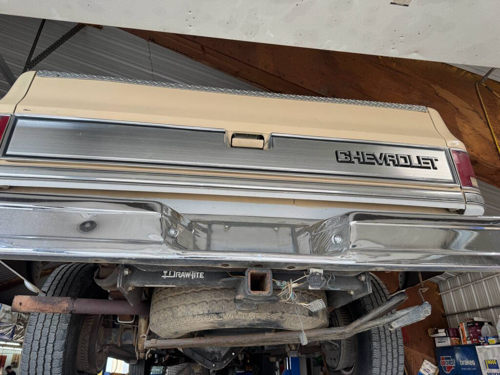 1987 Chevrolet R/V 20 Series 101