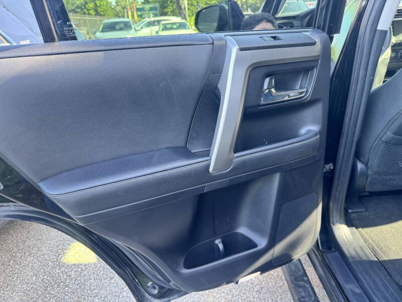 2023 Toyota 4Runner SR5