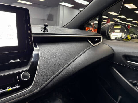 2024 Toyota Corolla Hatchback SE