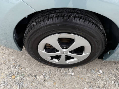 2012 Toyota Prius Two