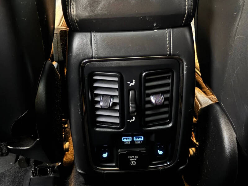 2020 Jeep Grand Cherokee SRT