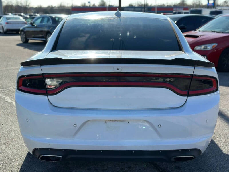 2015 Dodge Charger SXT