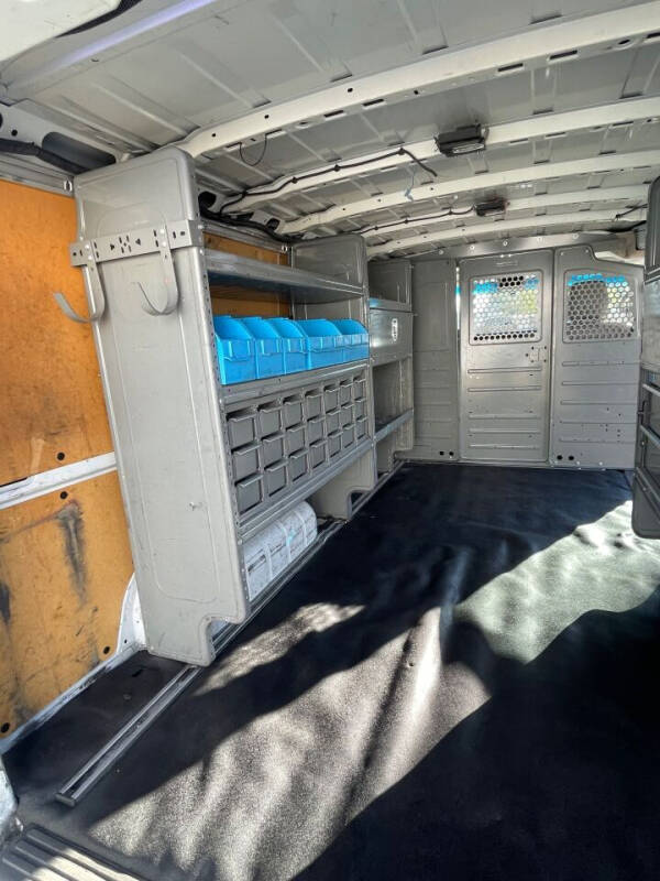 2016 Nissan NV 2500 HD SV