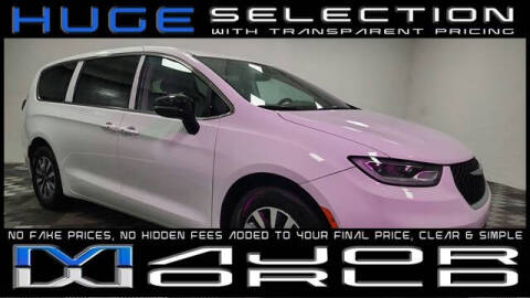 2024 Chrysler Pacifica Plug-In Hybrid Select