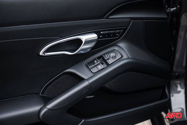 2019 Porsche 718 Cayman