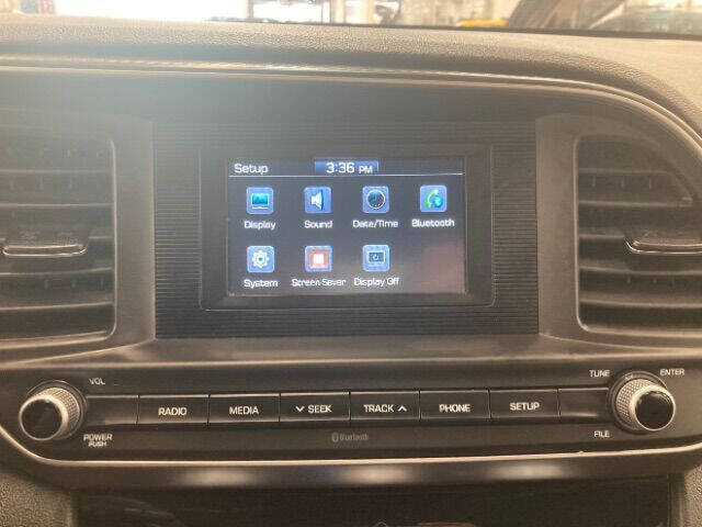 2019 Hyundai Elantra