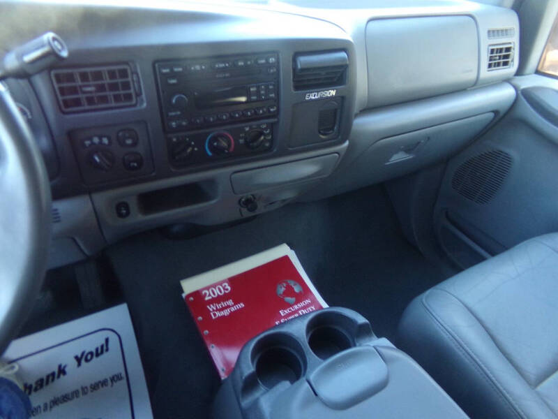 2003 Ford Excursion XLT