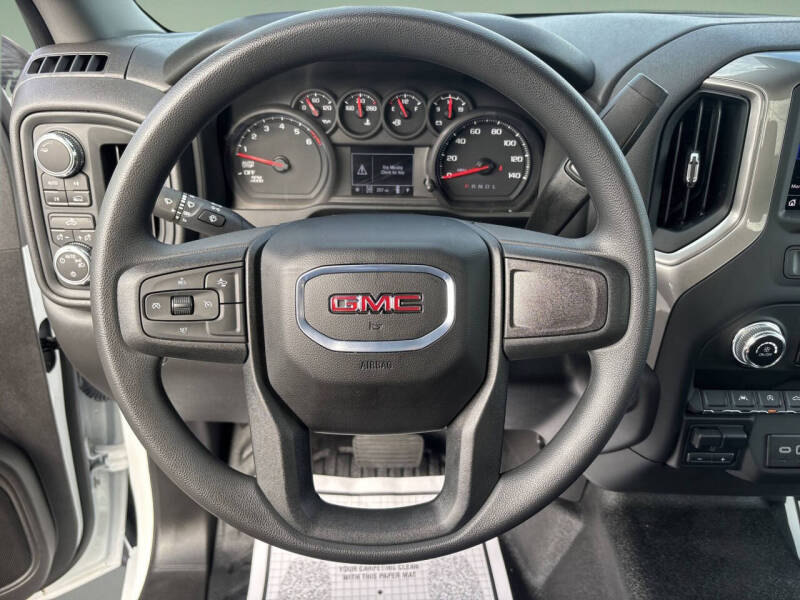 2024 GMC Sierra 1500 Pro