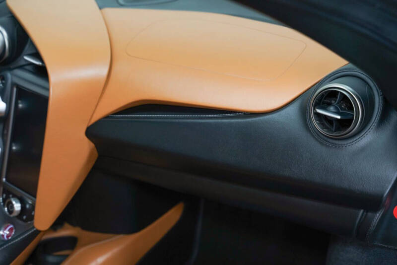 2020 McLaren 720S Spider Luxury