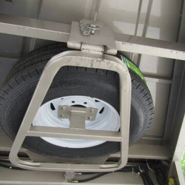 2025 GR 32FT TRAINER STOCK COMBO